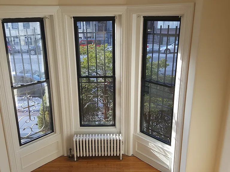 556 Columbus Ave #1R — Photo 13