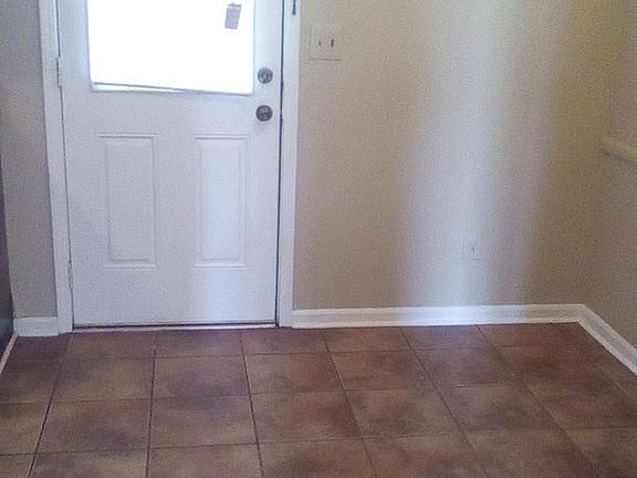 2nd image of 162 Park Cir #A