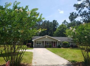731 Sycamore Ln, Baxley, GA 31513