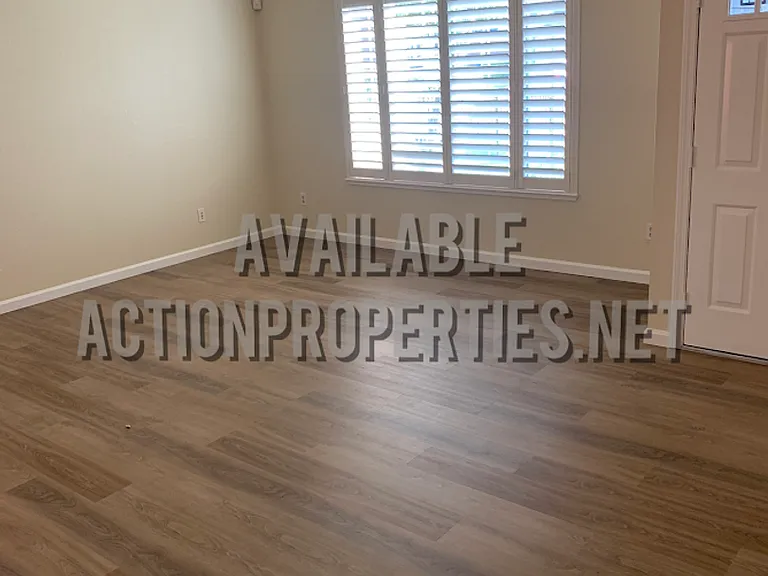 3835 Hunters Glen Pl — Photo 9