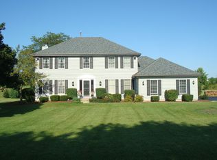 1814 Vineyard Ln, Spring Grove, IL 60081