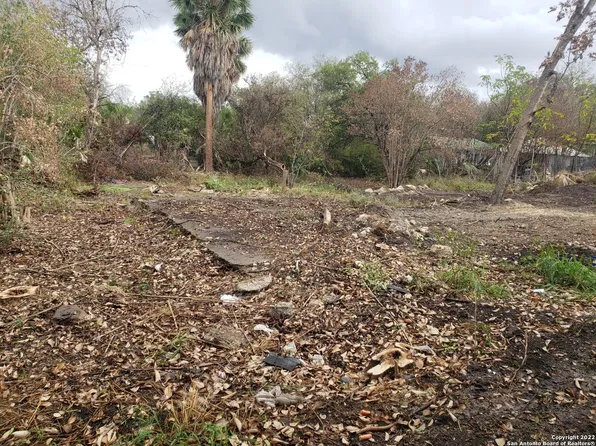 1024 Blanco Rd 1 LOT E, San Antonio, TX 78212