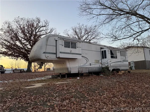 59 Sweet Gum Ct, Sunrise Beach, MO 65079