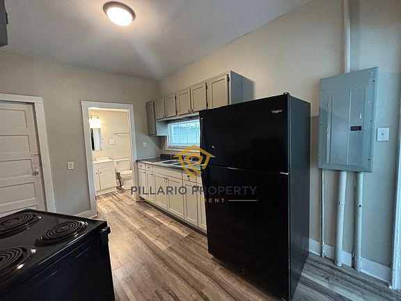 4th image of 1023 N Pershing Ave