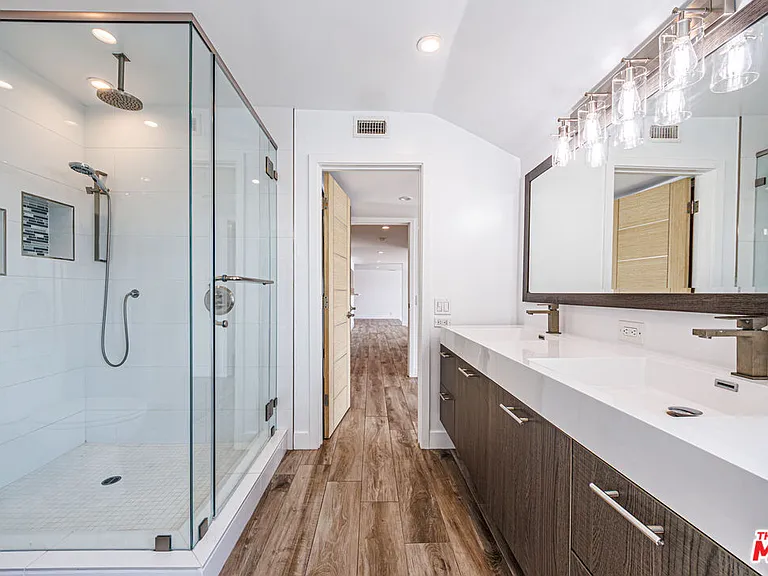 18055 Coastline Dr #2 — Photo 15