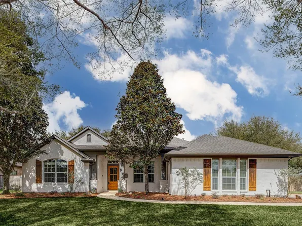 32610 Winwick Rd, Weston Lakes, TX 77441