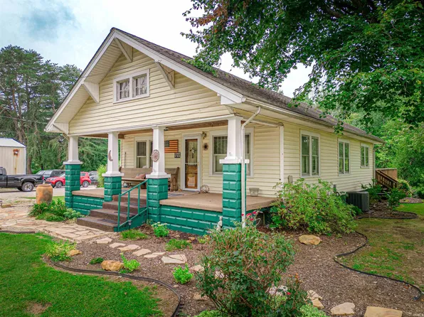 626 S State Road 61, Winslow, IN 47598