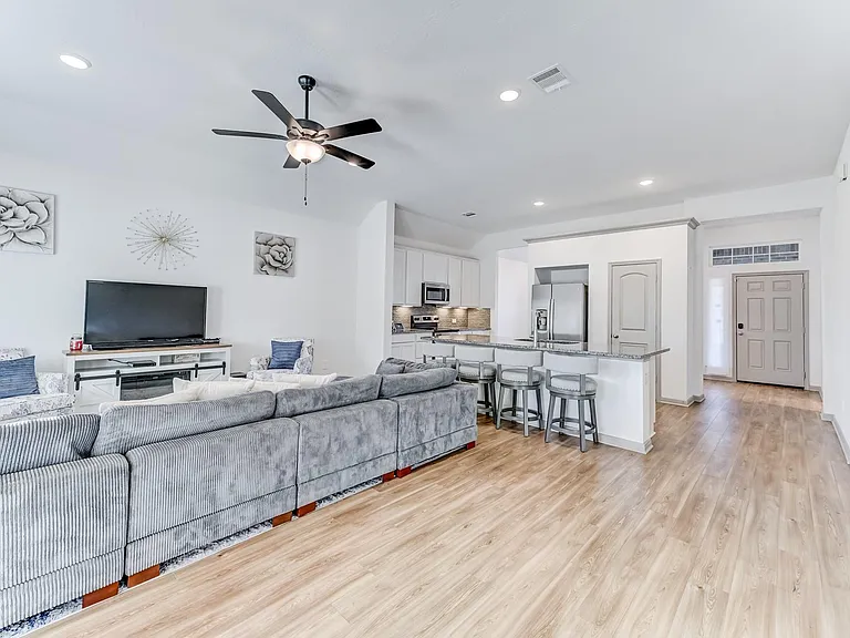204 Shoreview Dr — Photo 24