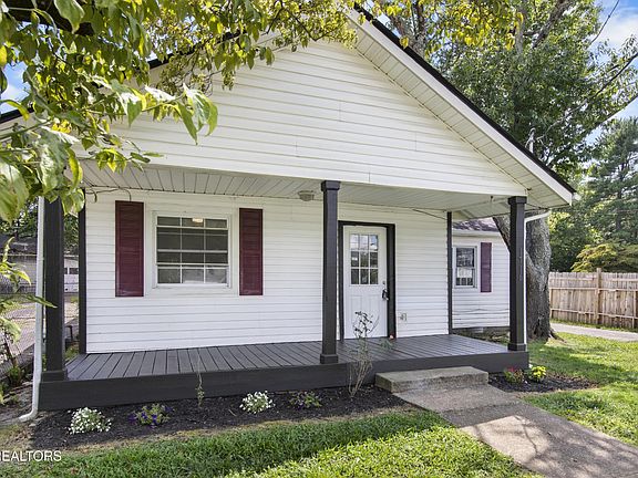 2nd image of 1716 Beaumont Ave