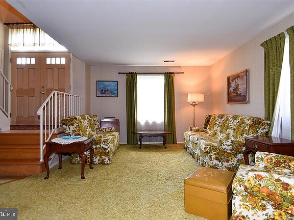 5th image of 9802 Sudley Manor Dr