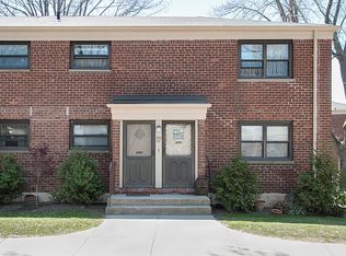 22042 75th Ave, Bayside, NY 11364