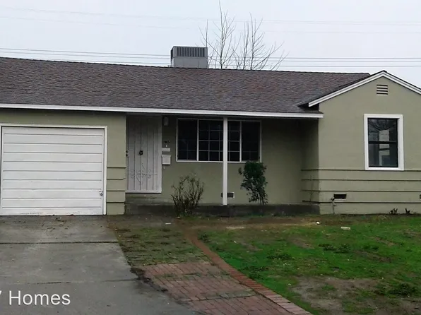 238 Bay Dr, Sacramento, CA 95815