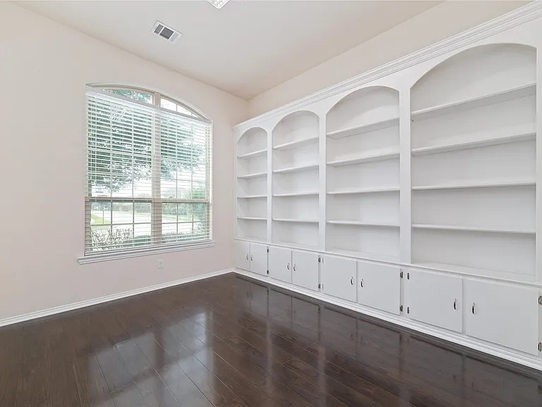 10903 Kennowy Ct — Photo 6