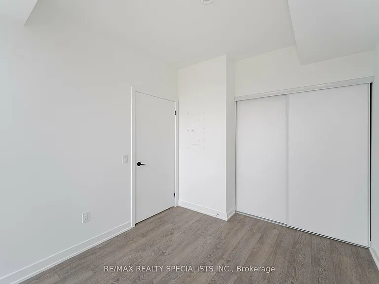 220 Missinnihe Way #1011 — Photo 20