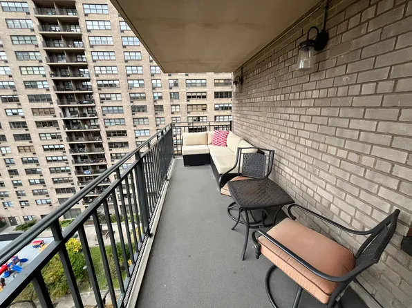 185 West End Avenue image 13 of 16