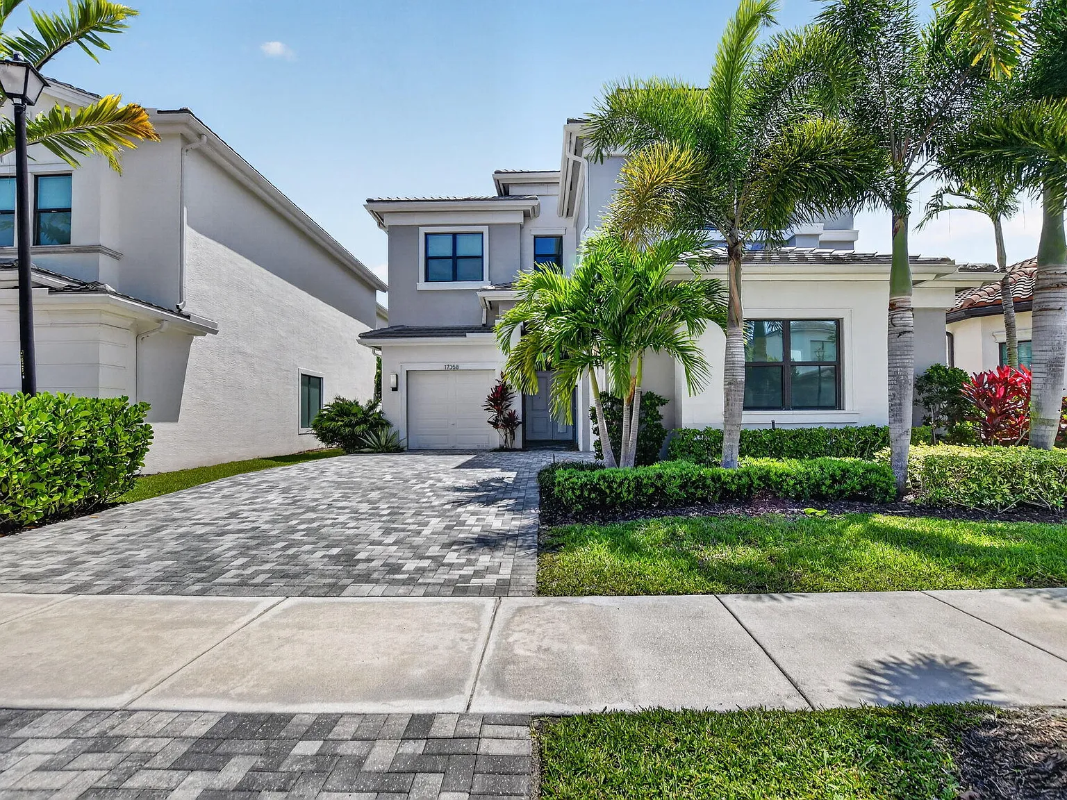 5 bed, 8.0 bath, 3969 sqft, $16,000 — Photo 3