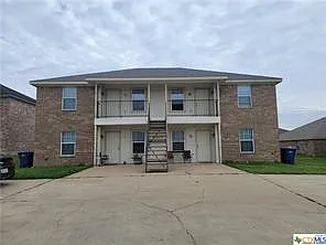 4204 Primrose Drive - C — Photo 1
