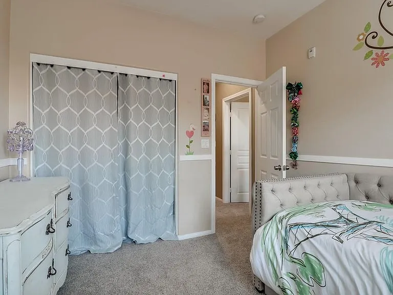 4300 Newton Ave #61 — Photo 11