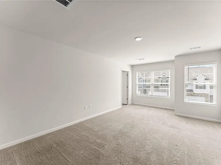 300 Stoneybrook Dr — Photo 17