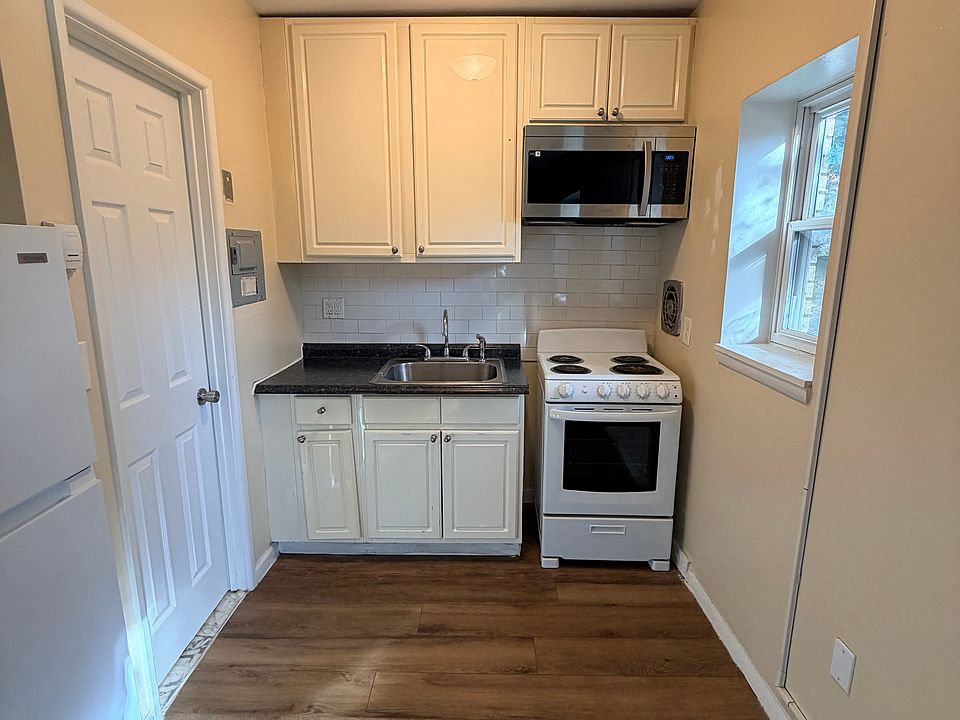 1st image of 158 Fountain St #2B2