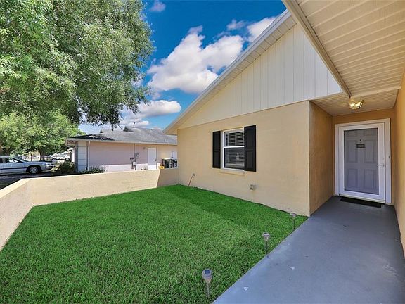 2nd image of 411 Lake Daisy Dr