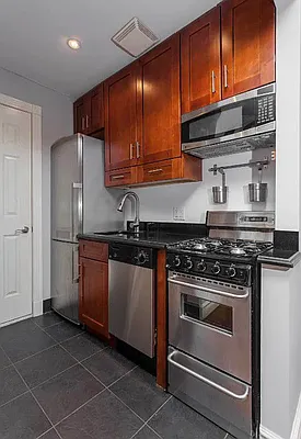 Rented by REAL New York | media 24