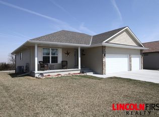 4300 W Milton Rd, Lincoln, NE 68528