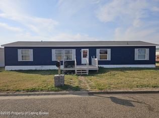 608 Mary Ave, Belfield, ND 58622