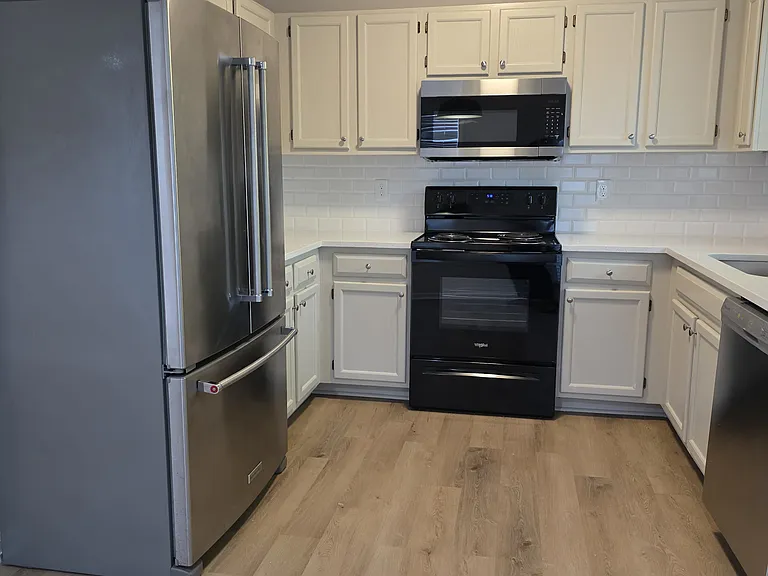 2419 Middleburg Dr — Photo 17