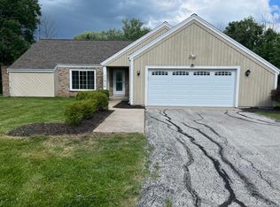 11910 N Forest Dr, Thiensville, WI 53092