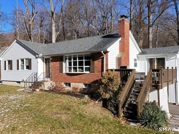 5 Buttonhook Drive, Portland, CT 06480