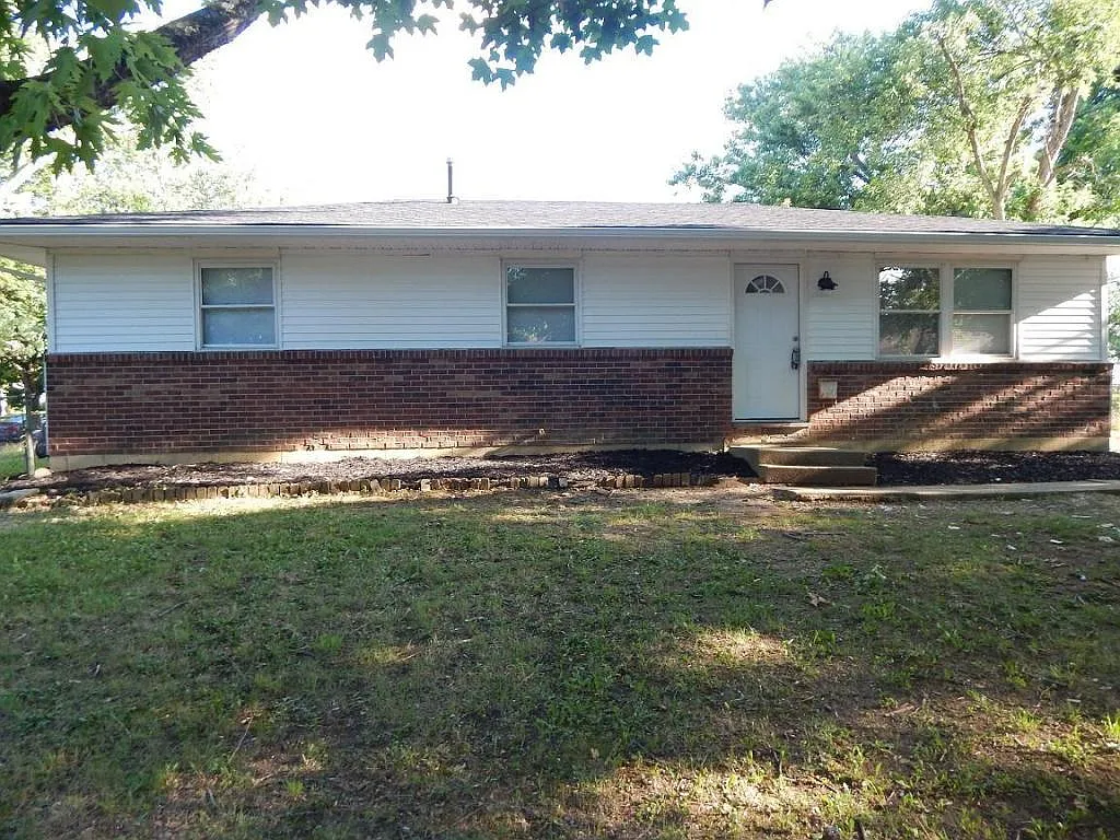 4947 Cryodon Blvd N photo 1