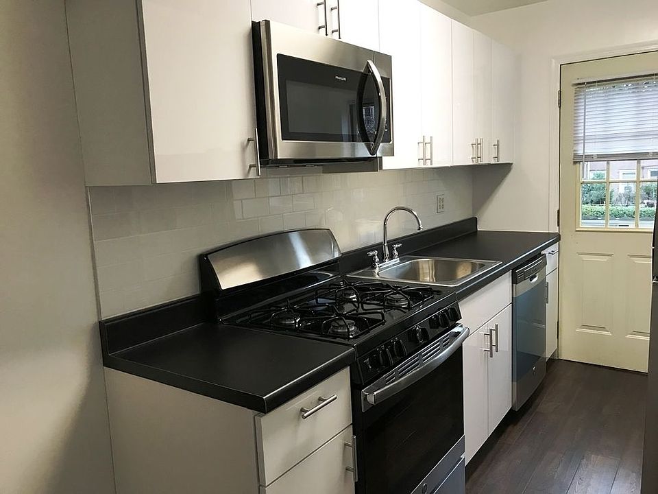 1st image of 11051 65th Ave APT 75A