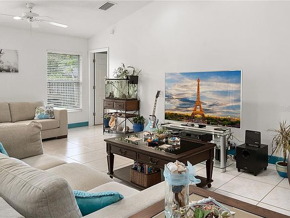 2nd image of 546 Chula Woods Ct