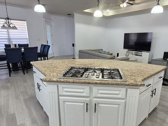 4th image of 2943 Mehlhorn Loop