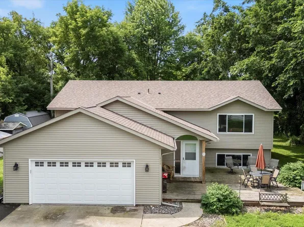 428 Riverview Dr, Monticello, MN 55362