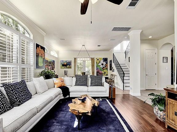 4th image of 3817 Gaines Ct