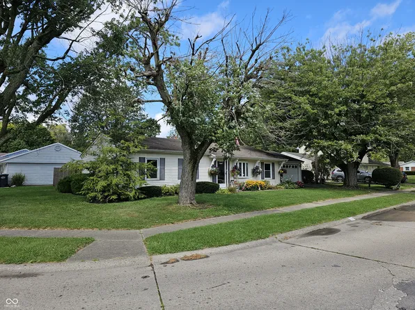1601 Woodbine Dr, Anderson, IN 46011