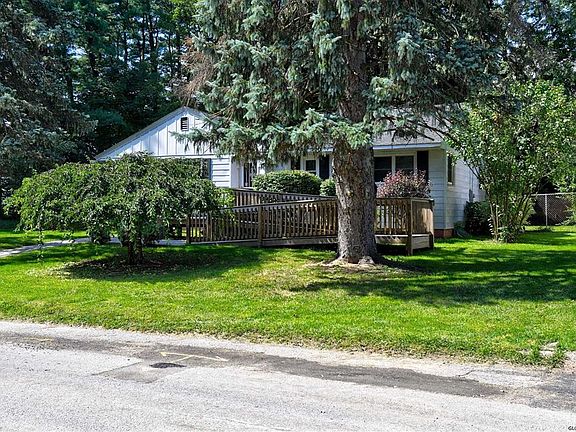 5th image of 87 Lawnridge Ave