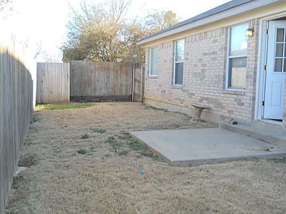5th image of 1808 Buddy Davis Ln