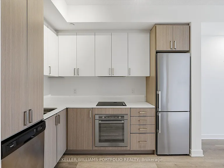 5230 Dundas St #407 — Photo 6