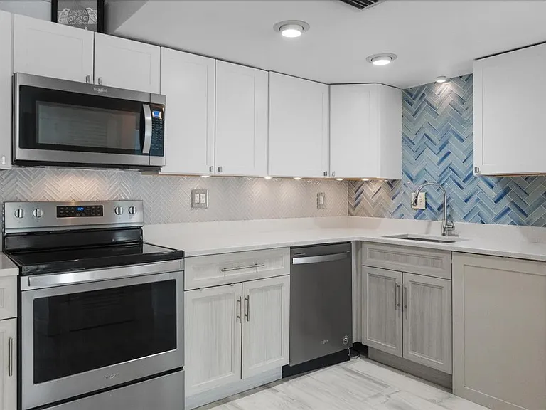 4800 Ocean Beach Blvd #226 — Photo 6