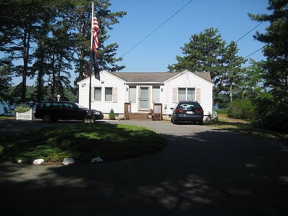 3rd image of 17R Granby Ln