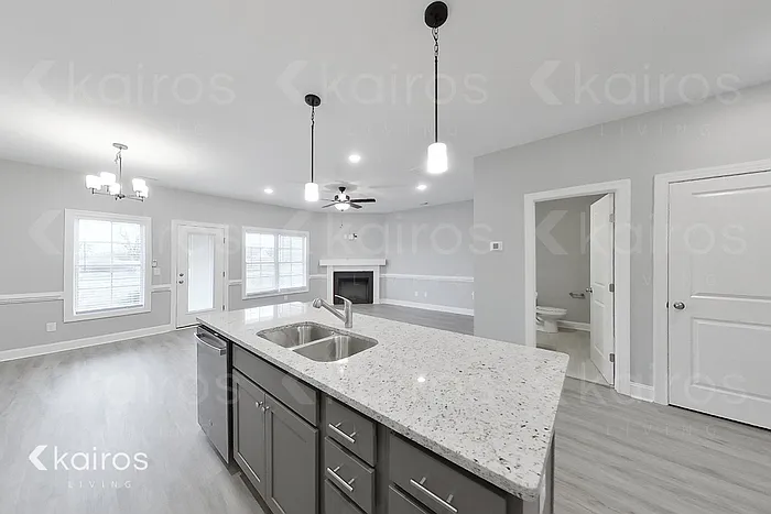 3712 Oak Leaf Way #B — Photo 7