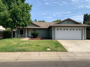 441 River Oaks Dr, Yuba City, CA