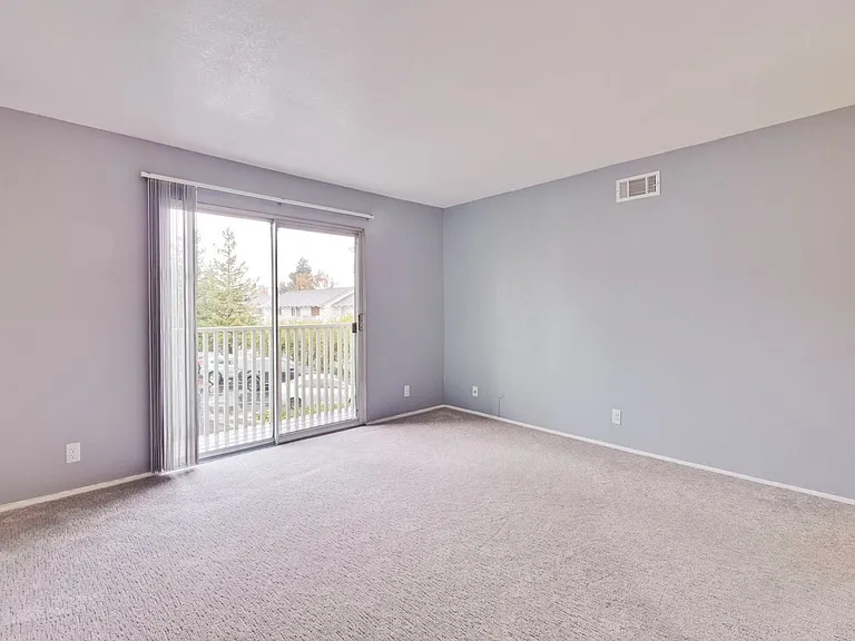 10834 Northview Sq — Photo 38