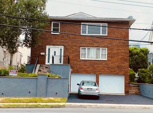 103 Shonnard Pl #1, Yonkers, NY 10703