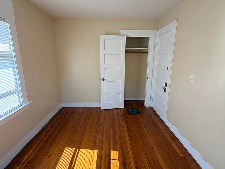 703 George St — Photo 10