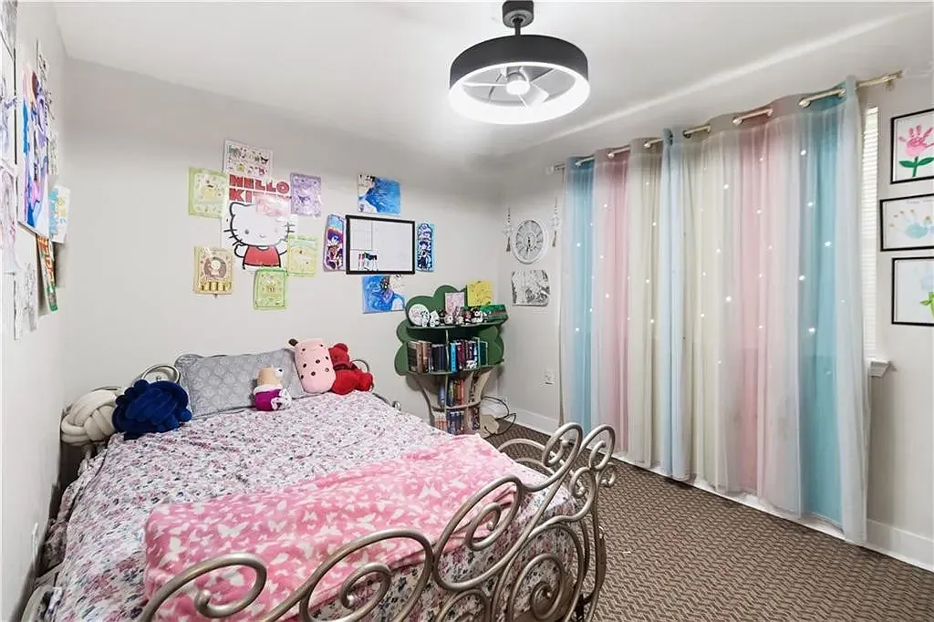 3 bed, 1590 sqft, $2,200 — Photo 3