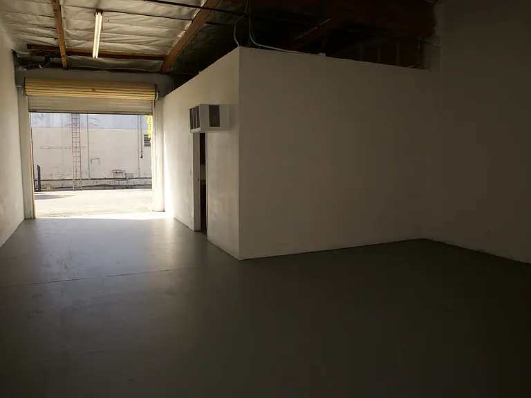 3732 W Century Blvd #10 — Photo 8